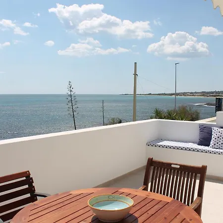 Casa Fronte Mare A 2 Torre Vado